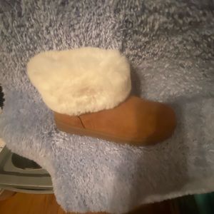 Brown fur ankle boots